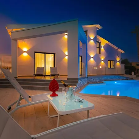 Gelso Bianco Boutique Apartments Campofelice Di Roccella Exterior photo